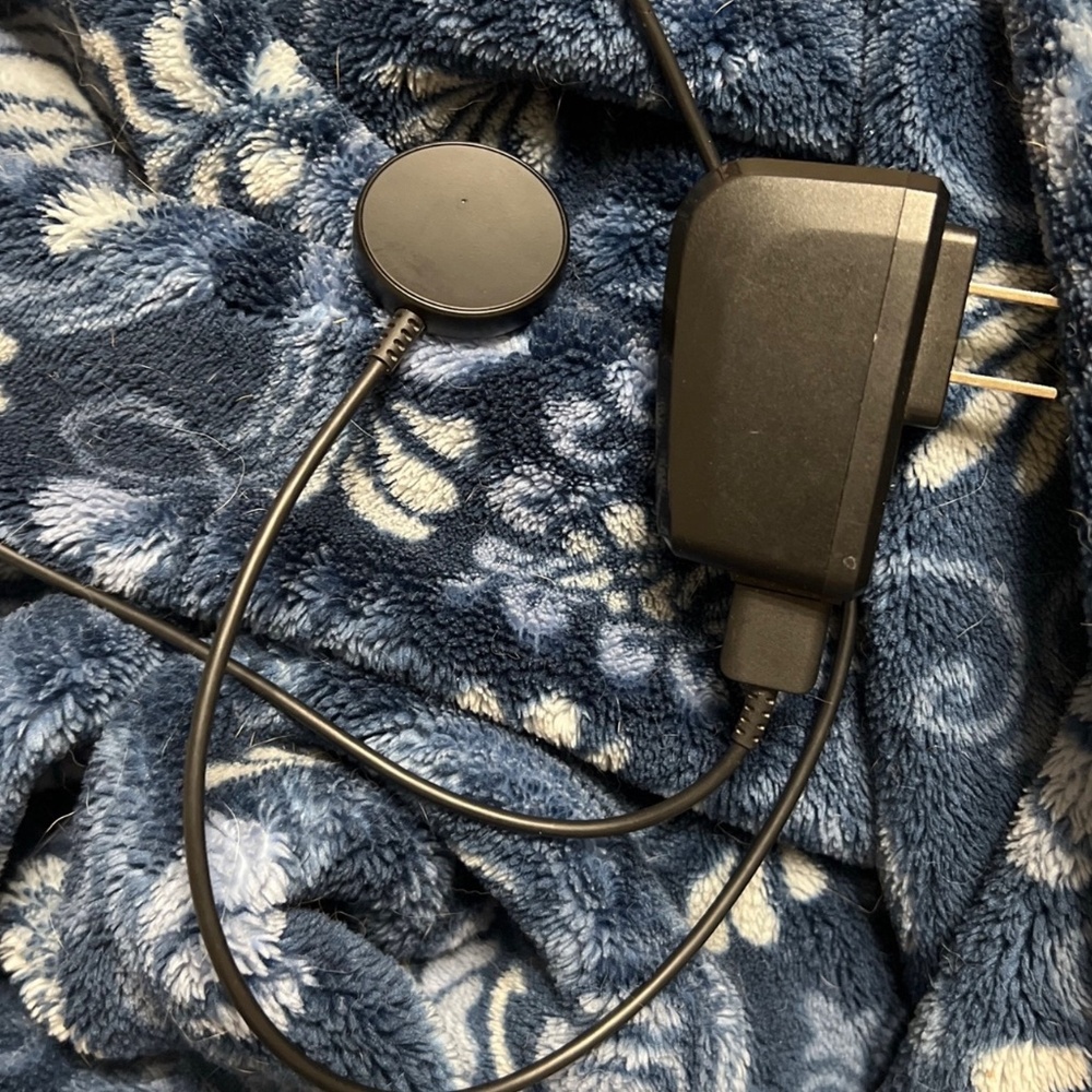 Samsung galaxy watch 4 classic and buds pro 2 - Picture 3 of 6